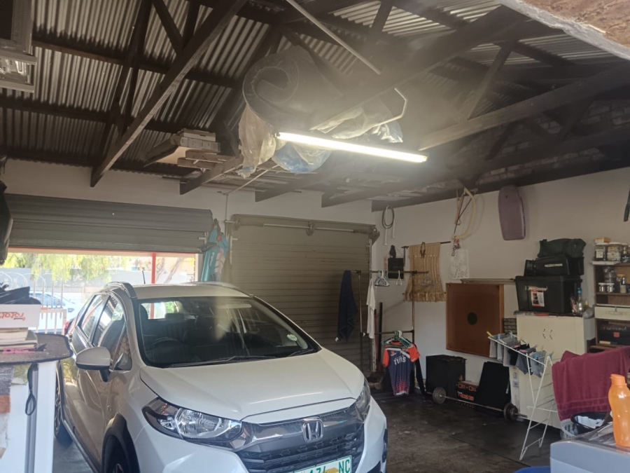 2 Bedroom Property for Sale in Verwoerdpark Northern Cape